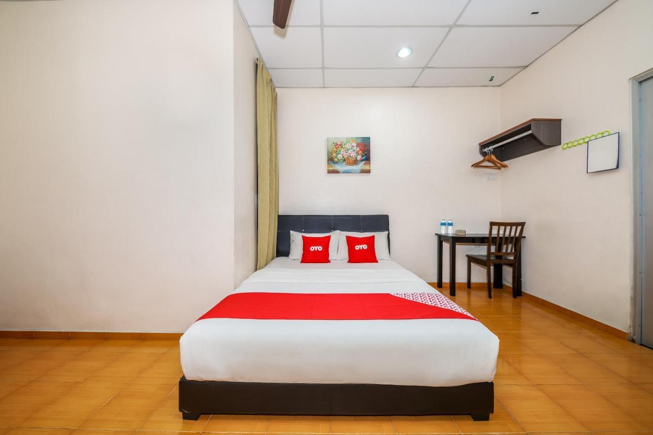 Oyo 89763 Bluewater Hotell Mersing Exteriör bild
