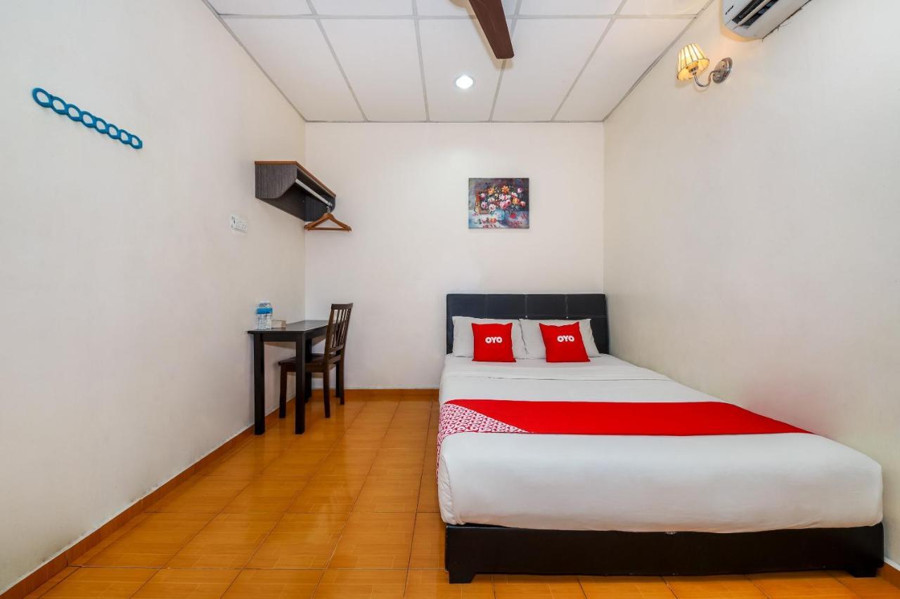 Oyo 89763 Bluewater Hotell Mersing Exteriör bild