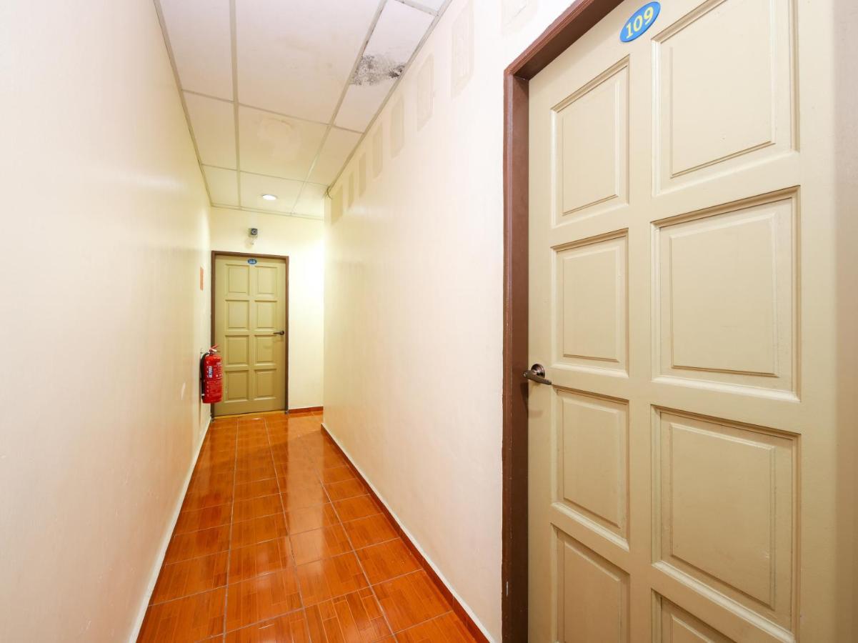 Oyo 89763 Bluewater Hotell Mersing Exteriör bild